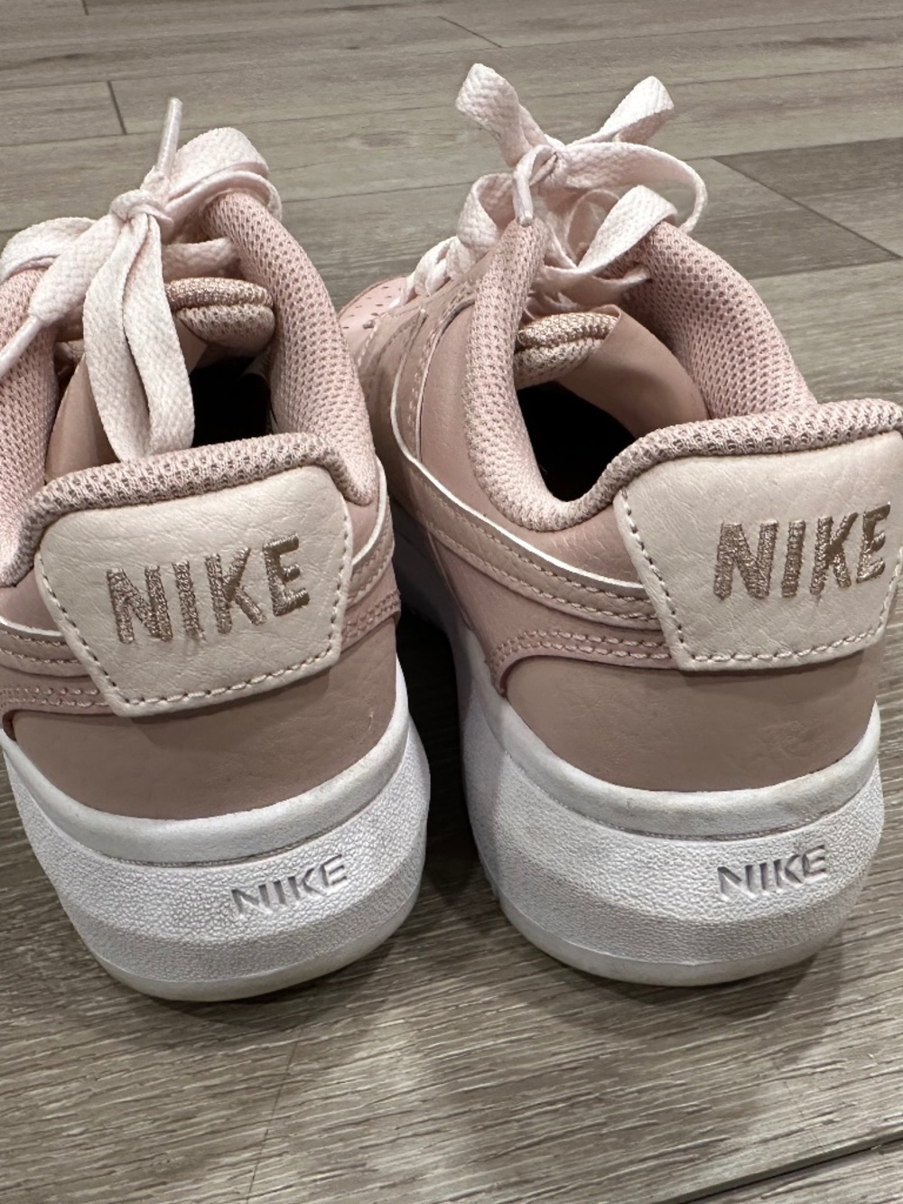 Nike pink shoes